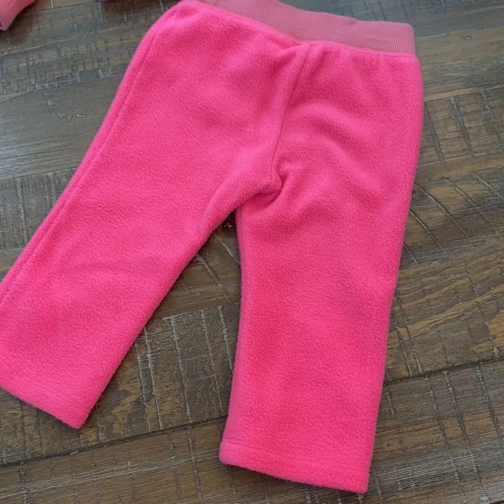 Gap pants and‎ hoodie hot pink